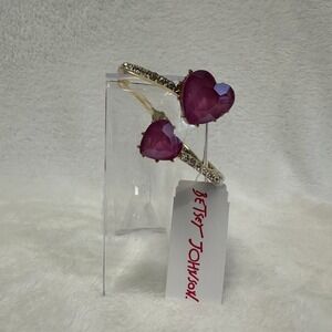 Betsey Johnson Gold Tone Look Into Your Heart Bypass Hinge Bangle Crystal NWT
